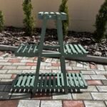 Koka puķu podu plaukts